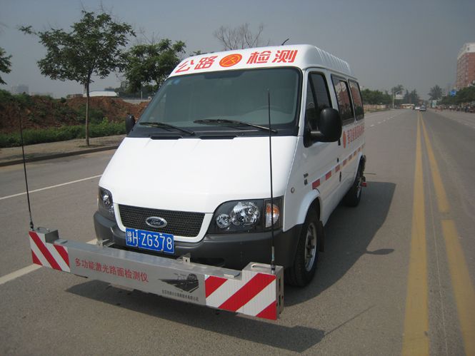 試驗(yàn)檢測(cè)車及檢測(cè)儀器