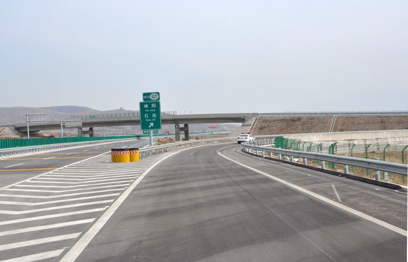 山西省靈河高速公路神池至河曲段路面、交安、綠化工程